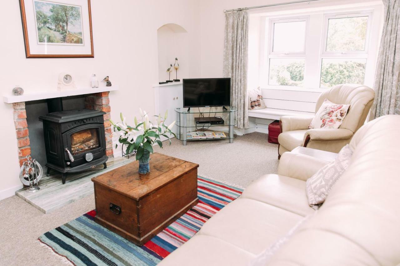 Incheoch Farm Cottage Kilry Esterno foto