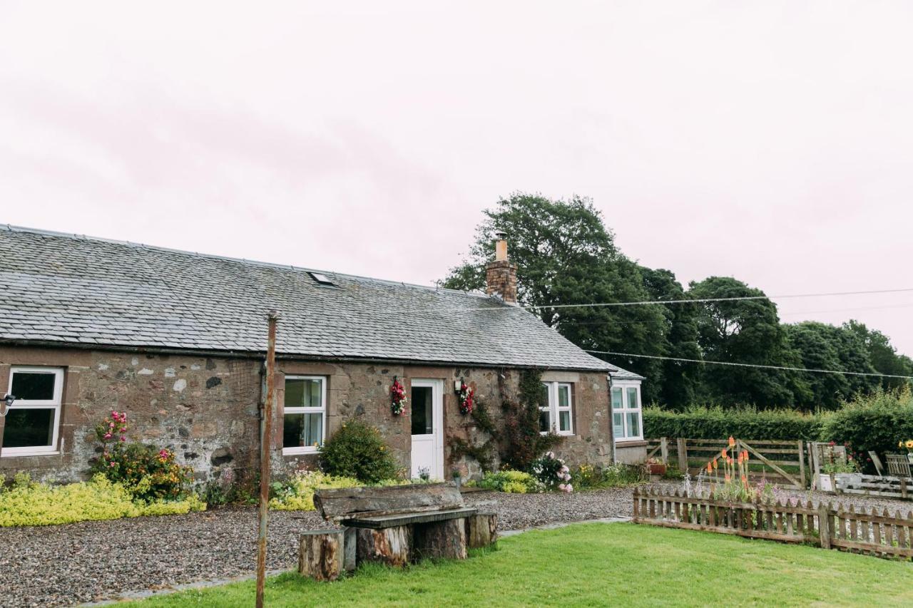 Incheoch Farm Cottage Kilry Esterno foto